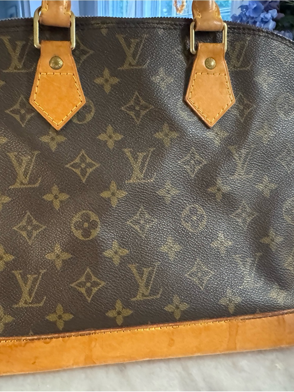 Authentic Louis Vuitton Brown Monogram Canvas Alma PM with Tan Trim - Picture 8 of 15